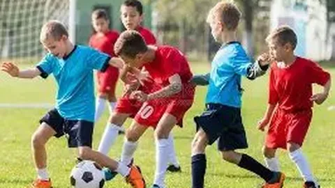 美国经济数据疲软致股市暴跌综述